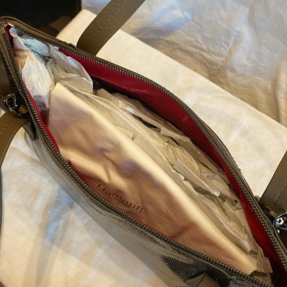 Hammitt Addie Medium Snake-Print Olivine Leather Tote Crossbody Bag - Picture 13 of 13